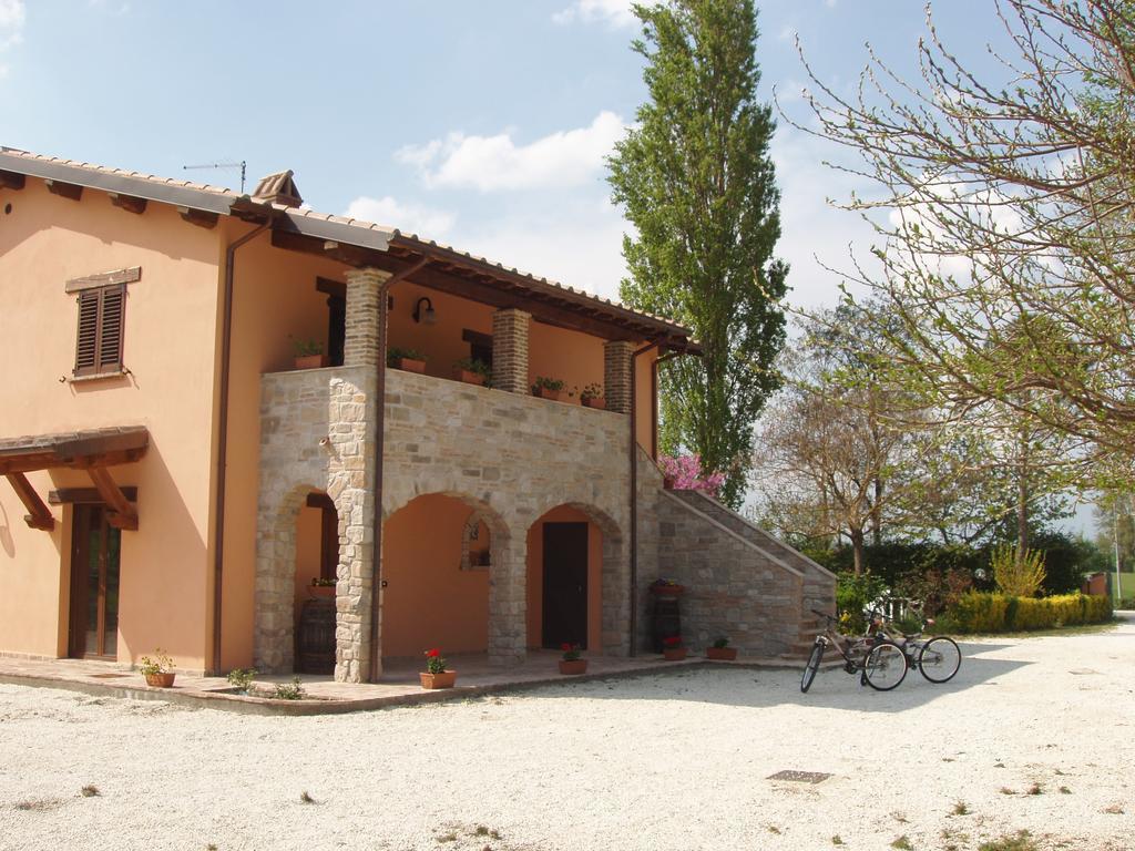 Tadinum Romana Gualdo Tadino Exterior foto
